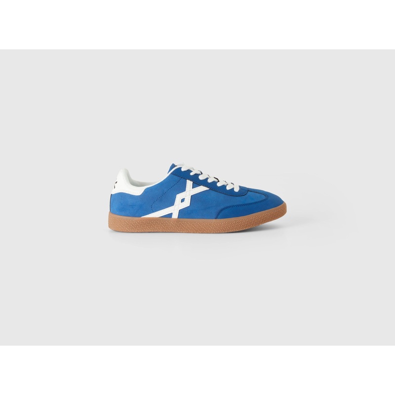 Cornflower Blue Low-Top Sneakers