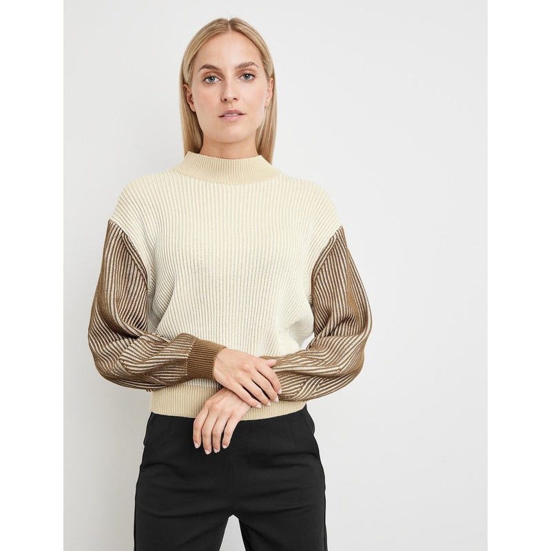 Jumper With Colour Blocking