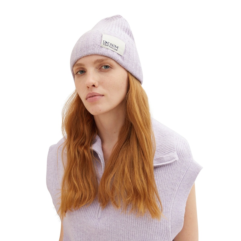 Knitted Beanie Beanie With Brand Logo