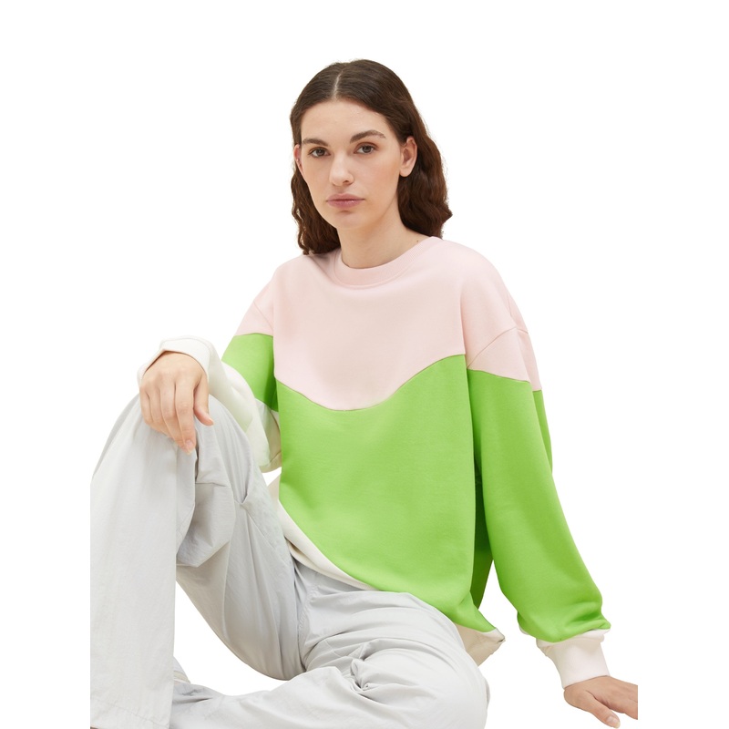 Oversized Sweatshirt With Color Block Design