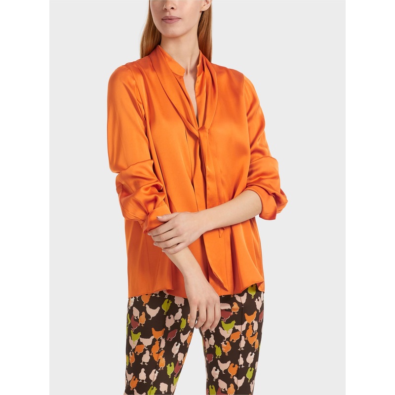 Blouse With Scoop Neck