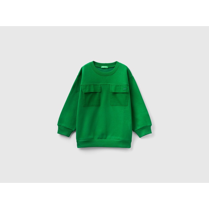 Warm Sweatshirt With Pockets