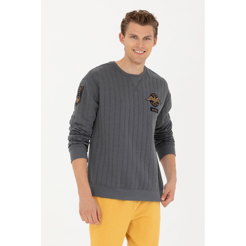 Grey Sweatshirt