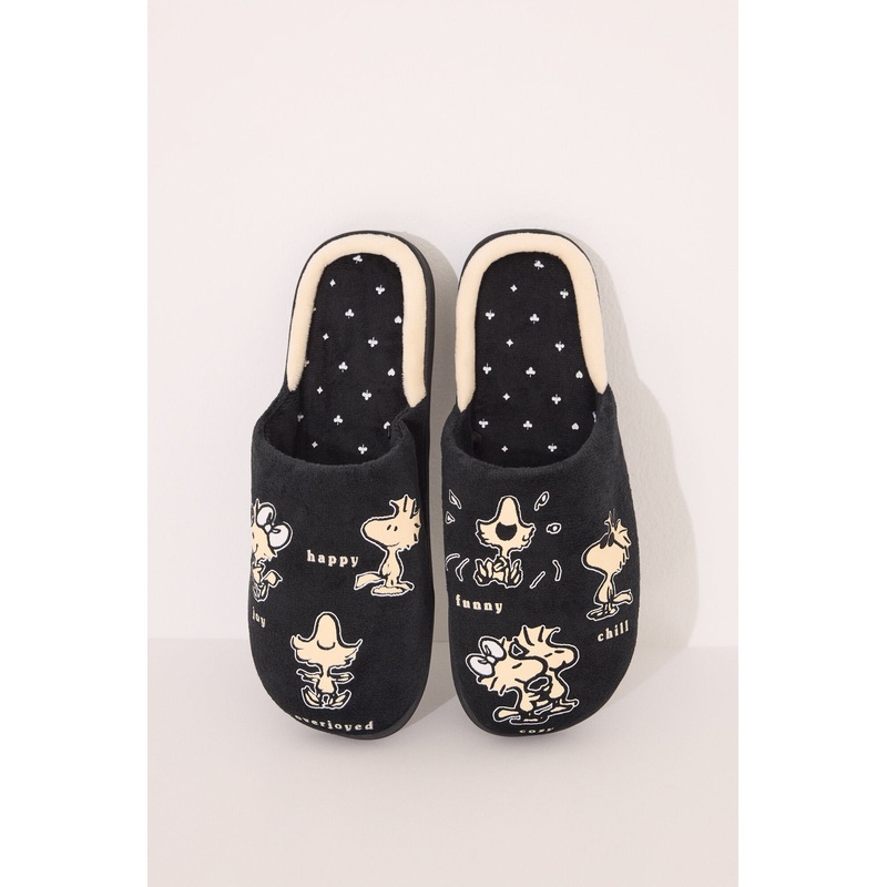 Snoppy Black Slippers