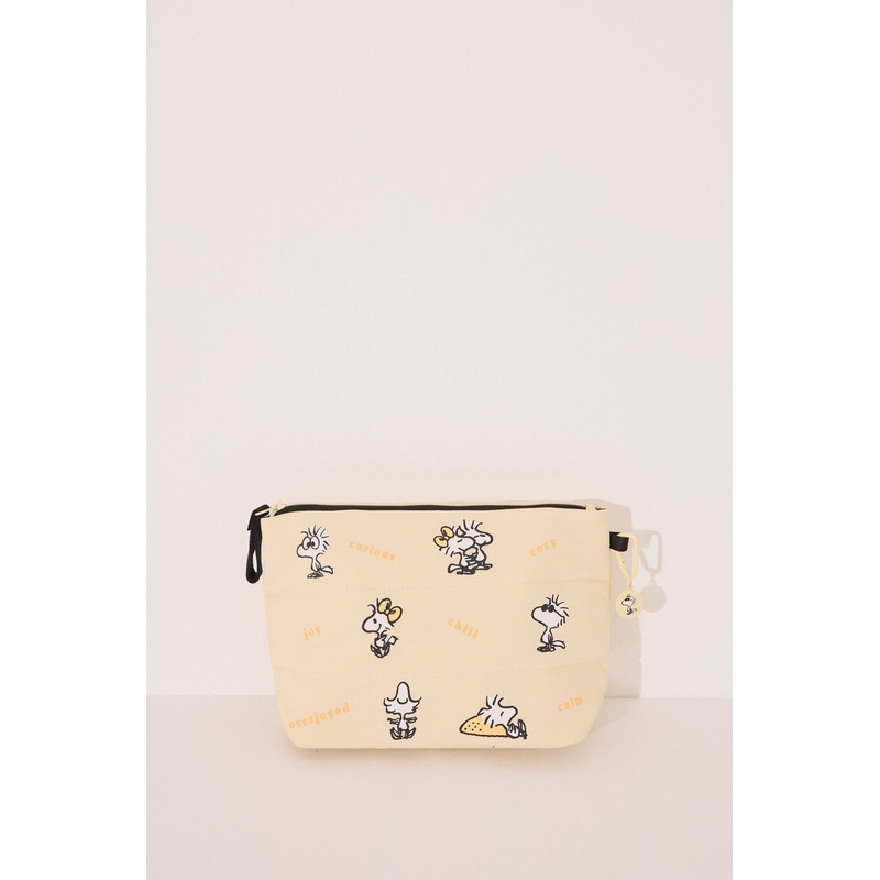 Medium Snoopy Yellow Vanity Case