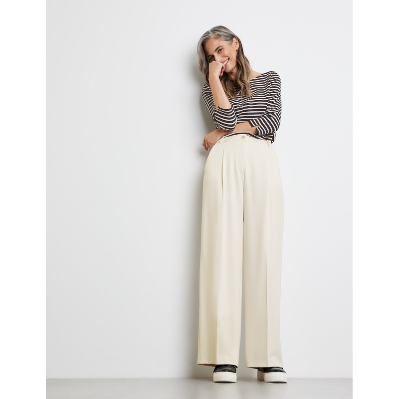Flowing Marlene Trousers With Wide Waist Pleats