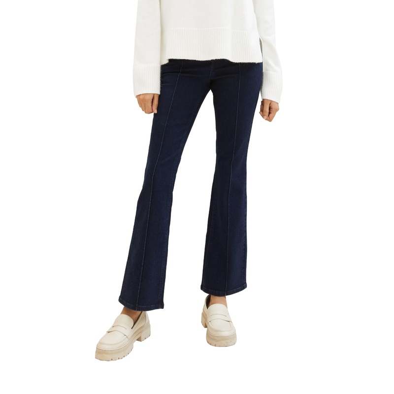 Alexa Narrow Boot Jeans