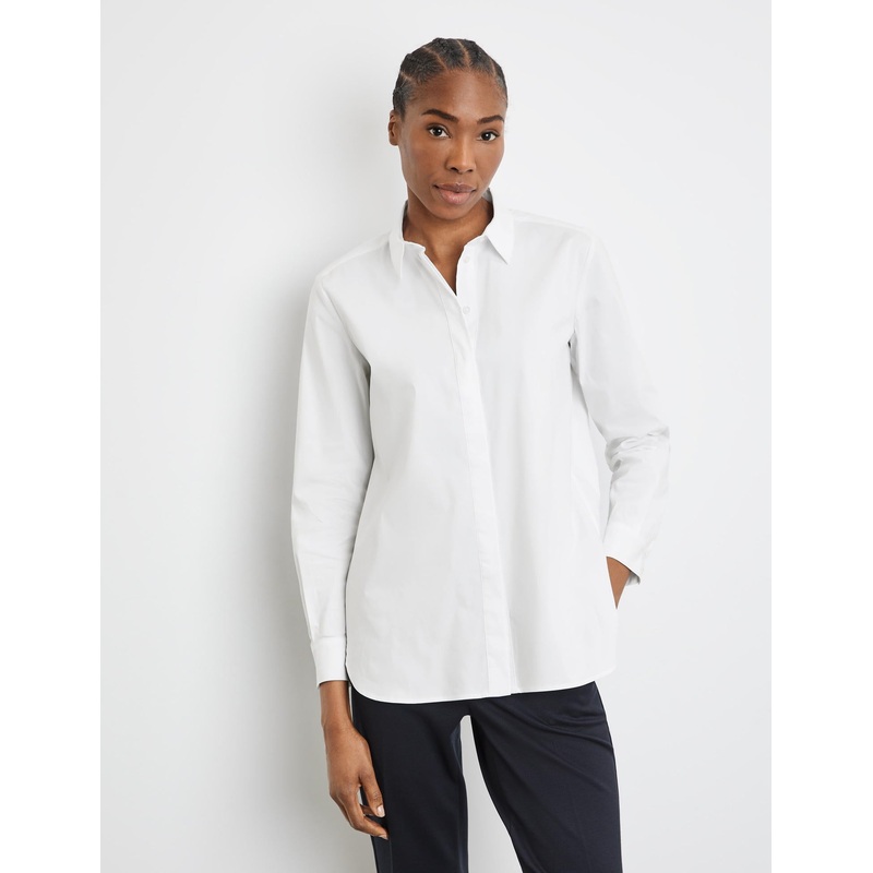 Simple Shirt Blouse With An Elongated Back