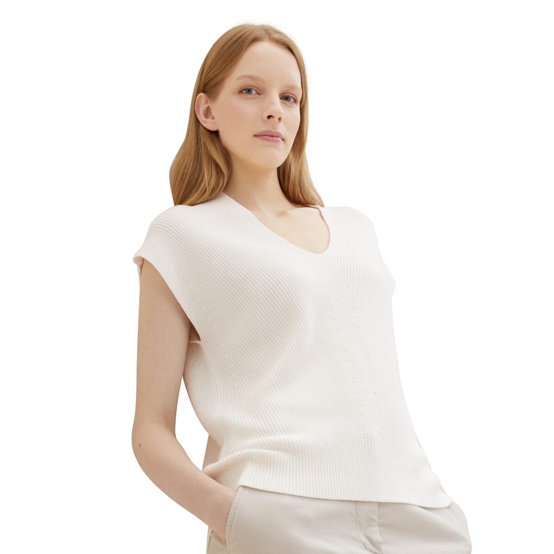 Knit Sleeveless V-Neck