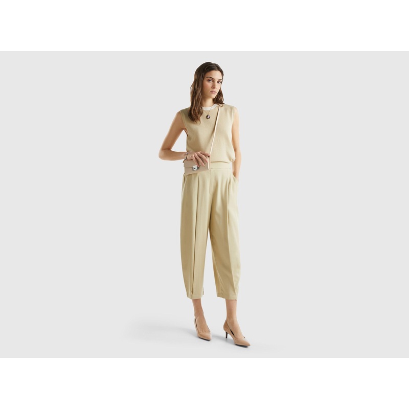 Cropped Trousers With Pleats