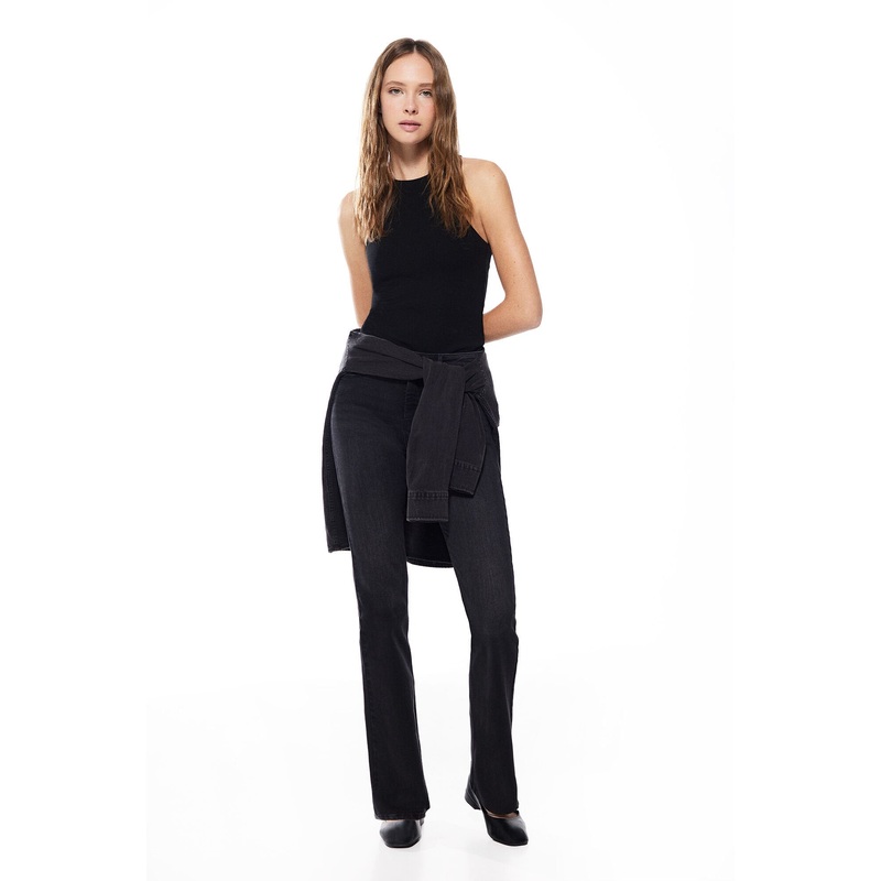 Low Waist Slim Fit Jeans