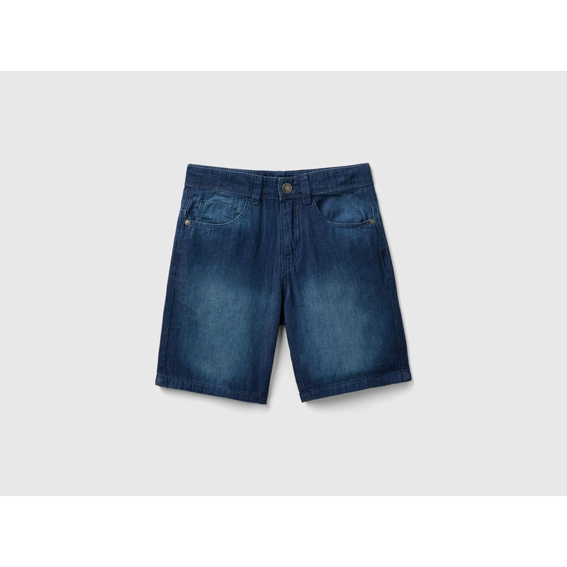Bermudas In Chambray