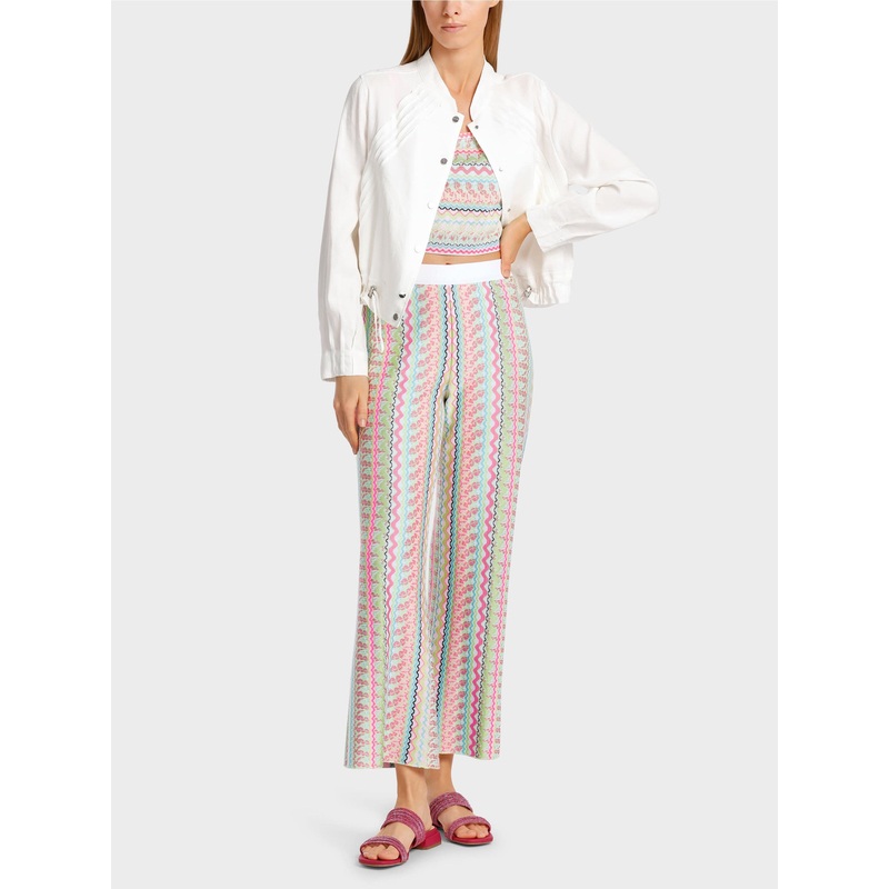 Fastiv Model - Pants Knitted In Germany