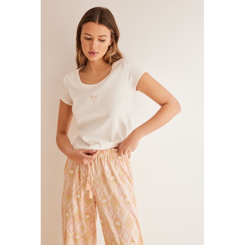 Ivory Short Sleeves Capri Pant Pyjama