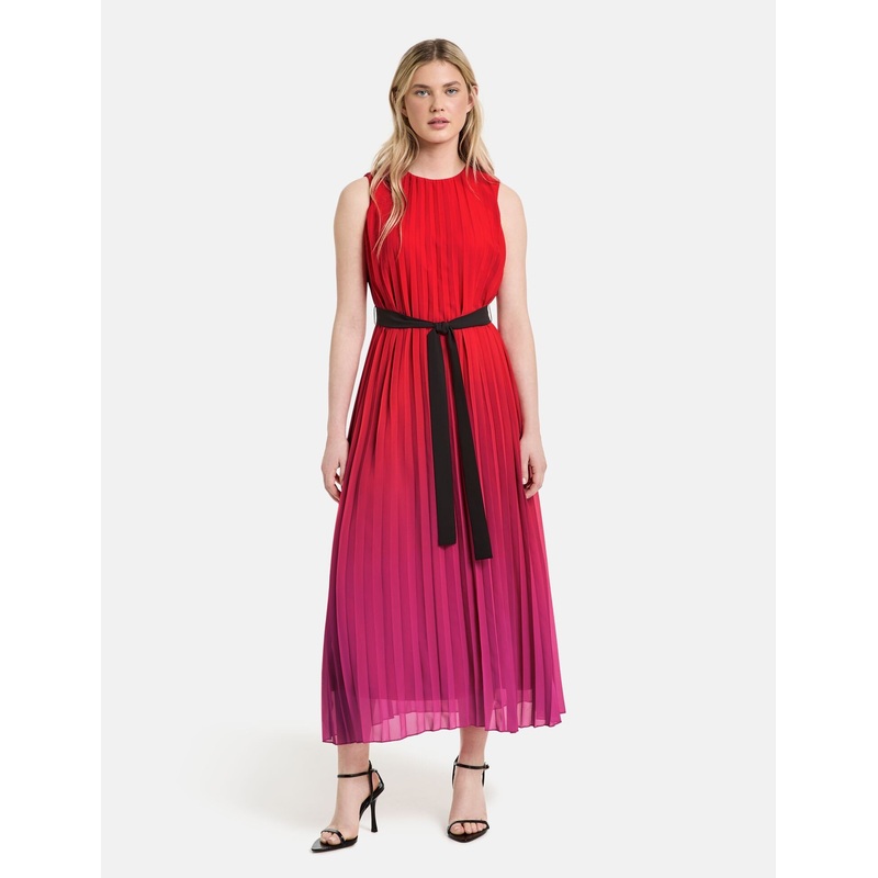 Sleeveless Pleated Dress With Colour Graduation