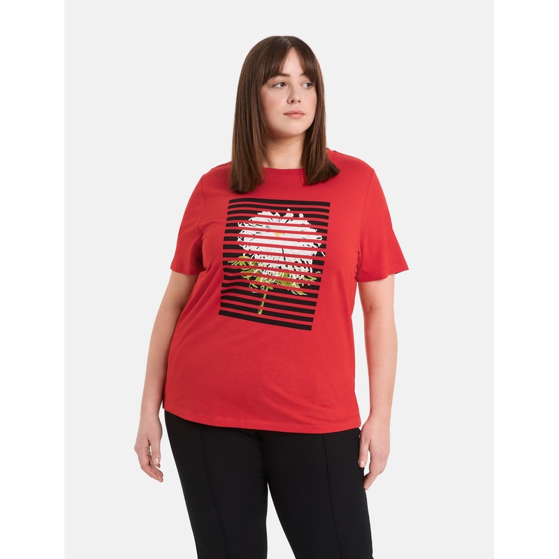 T-Shirt With A Front Print