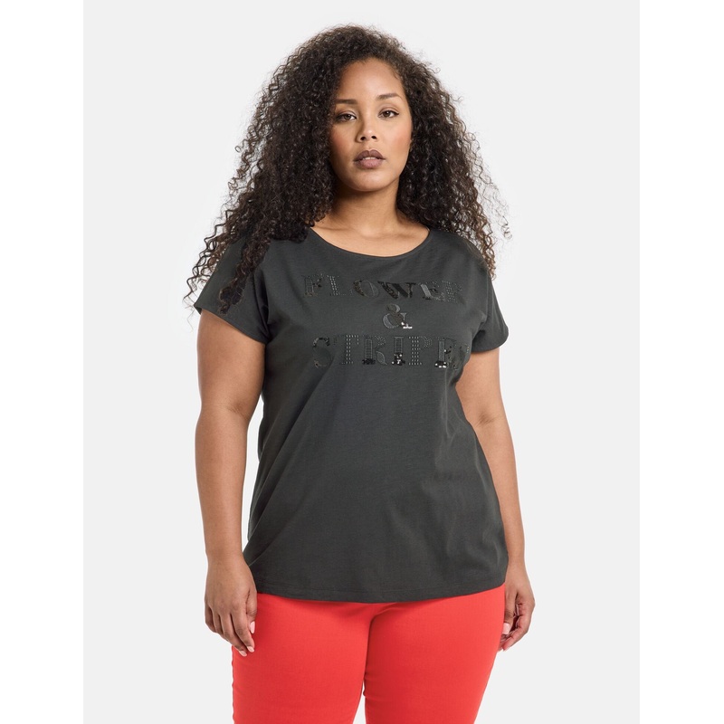 T-Shirt With Decorative Lettering