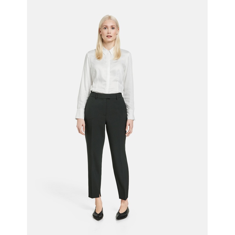 7/8-Length Pressed Pleat Trousers In A Slim Fit