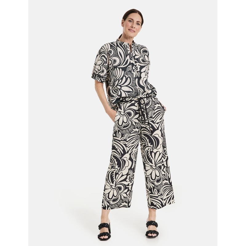 Patterned Trousers With A Cord Tie