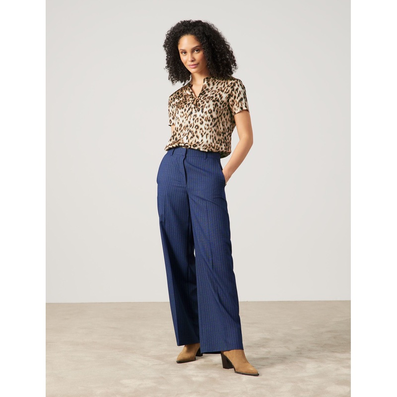 Elegant Cloth Trousers With Pinstripes