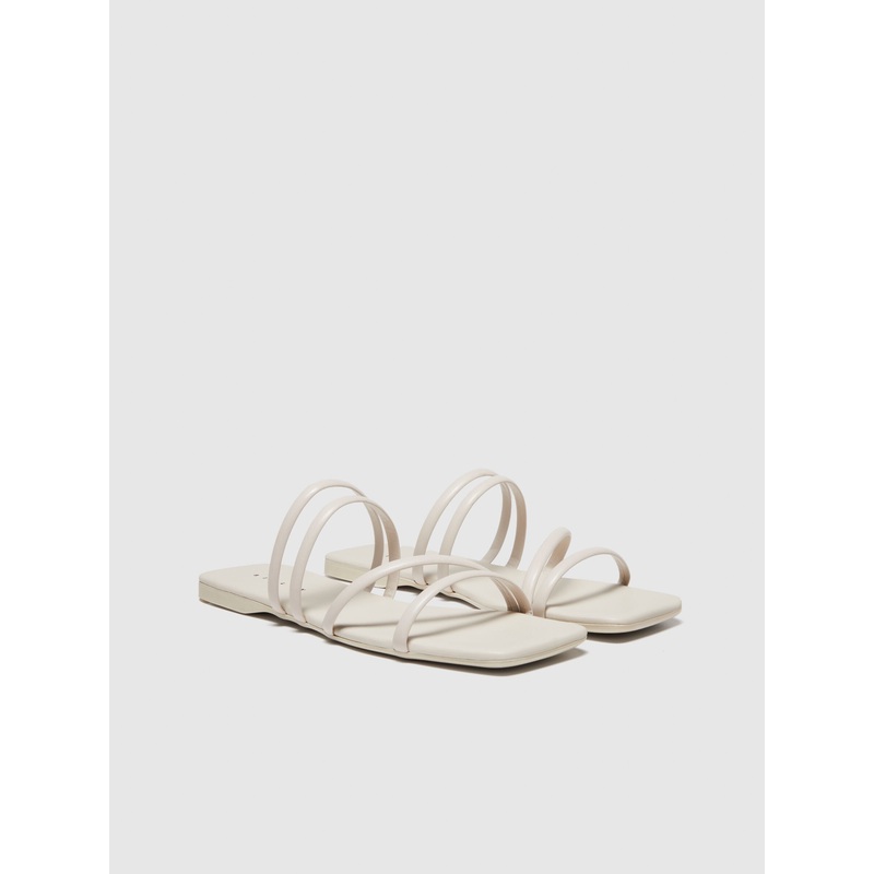 Flat Sandals With Bands