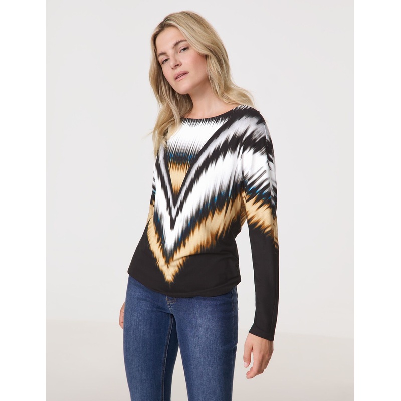 Long Sleeve Top With An Impressive Print