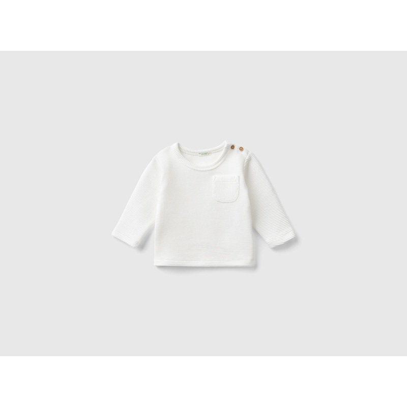 Warm T-Shirt With Pocket