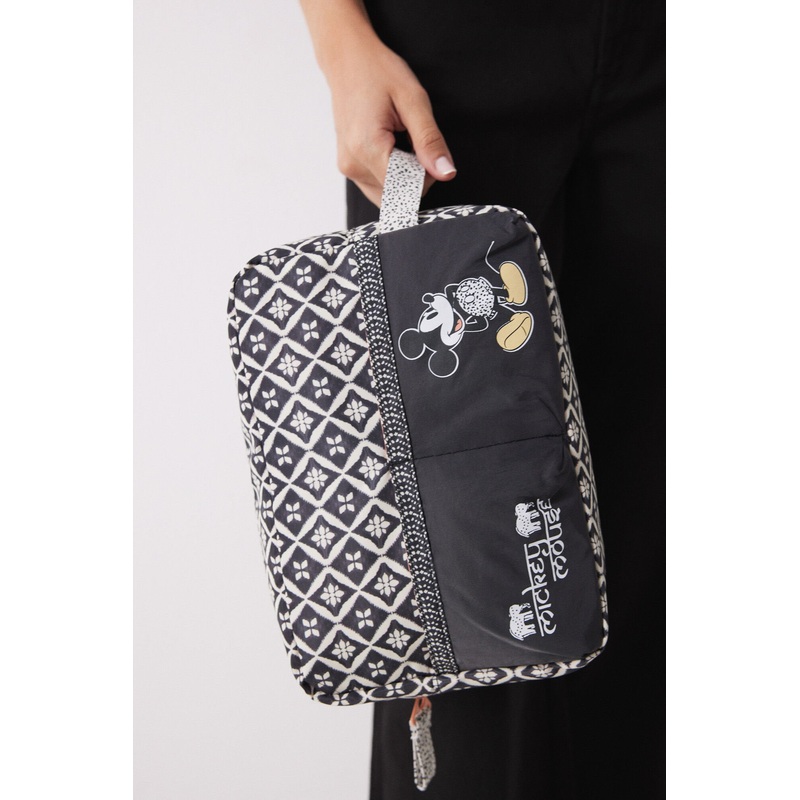 Medium Black Print Mickey Beauty Case
