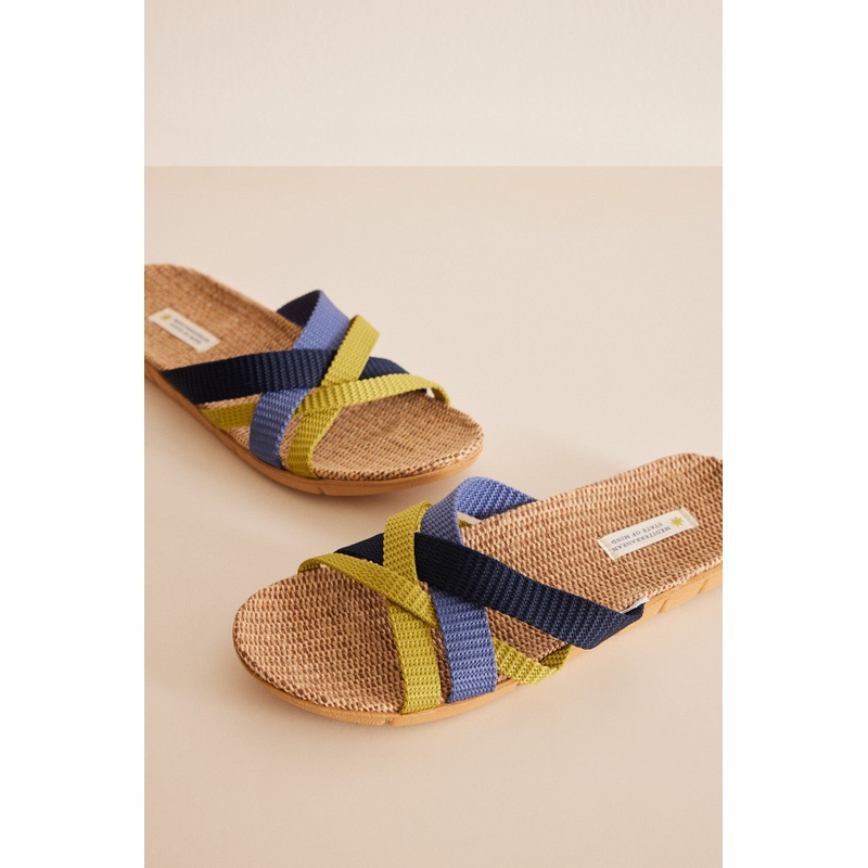 Open Sandal Raffia Intertwined Strips