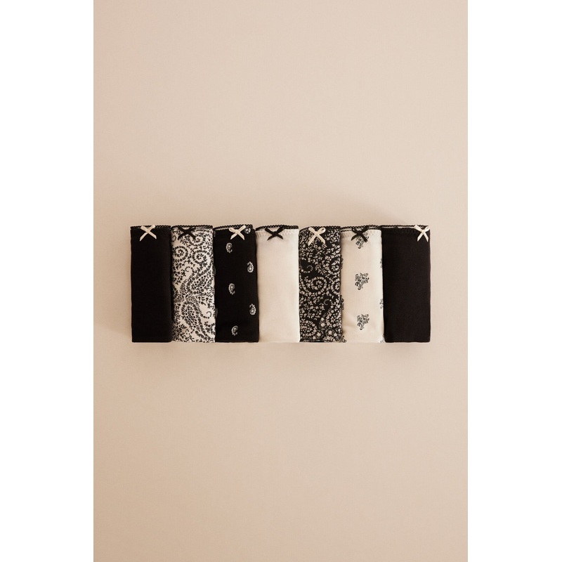 Pack Of 7 Classic B & W Cotton Panties