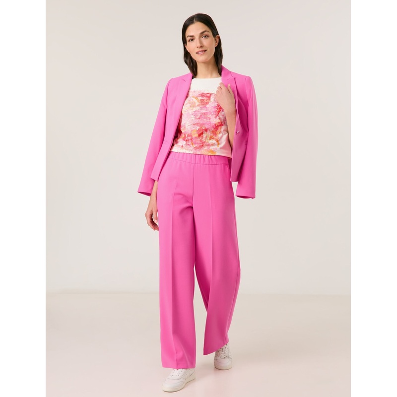Elegant Trousers with an Elasticated Waistband