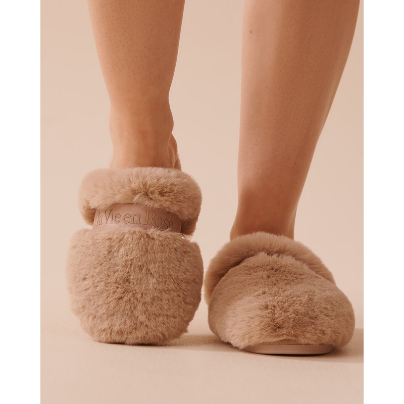 Faux Fur Crossed Slippers