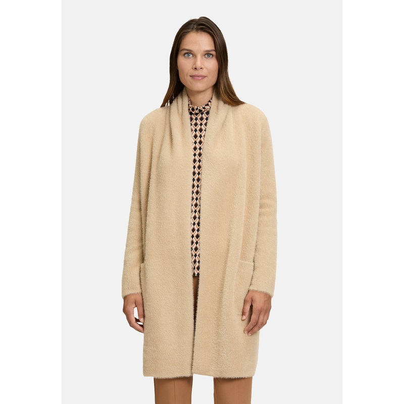 Knitting Coat with Collar