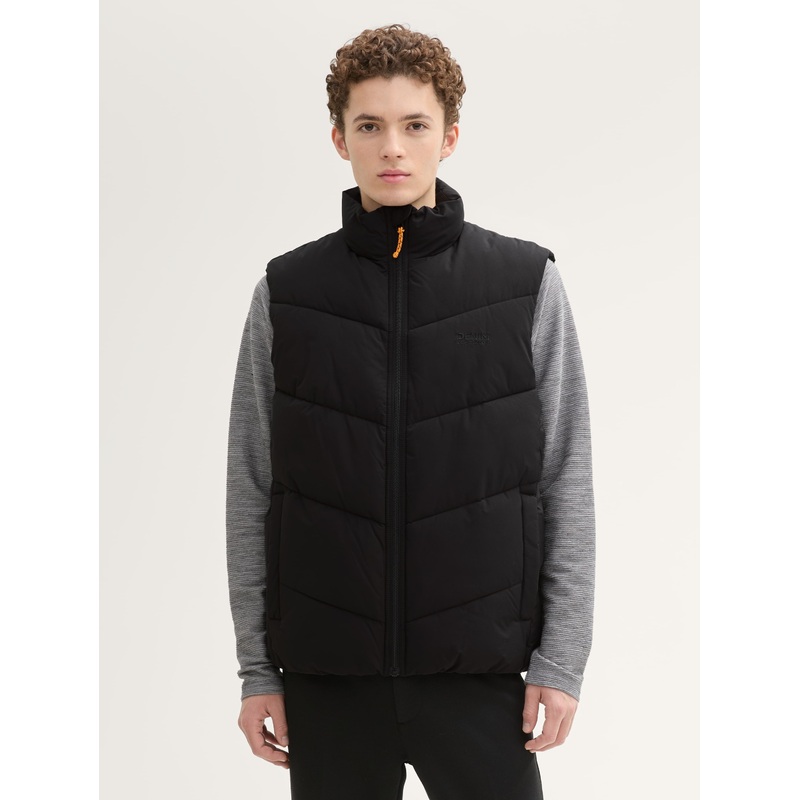 Puffer Vest with A Logo