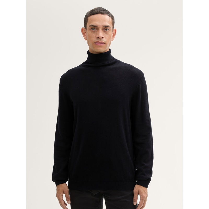 Turtleneck Cashmere Sweater