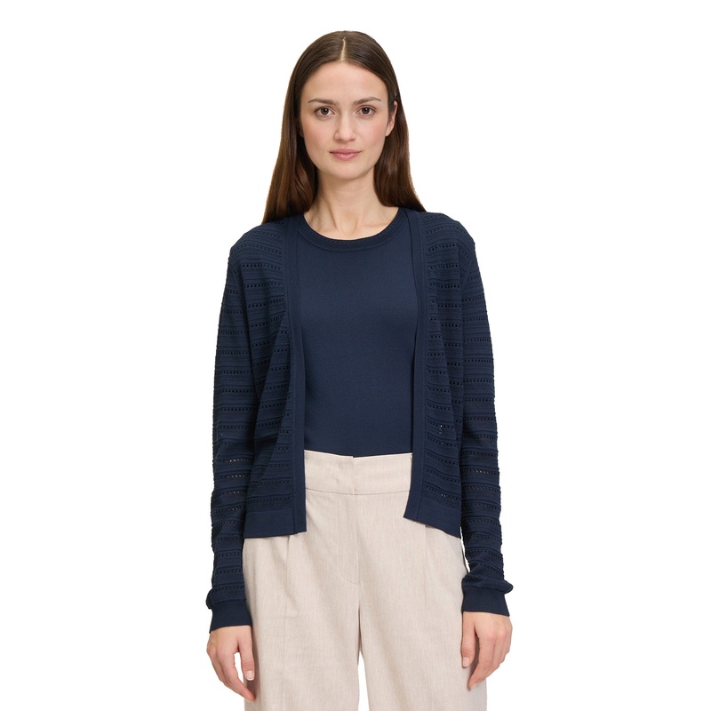 Close-Fitting Knit Cardigan