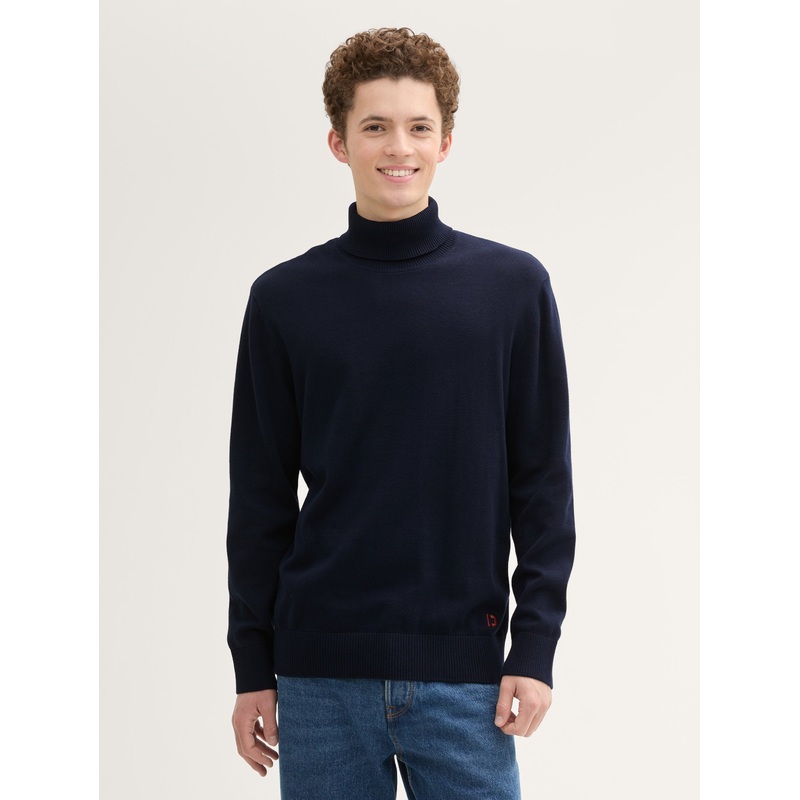 Basic Turtleneck