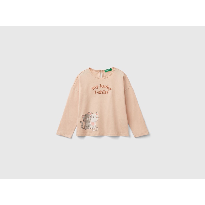 T-Shirt with Kitten Print