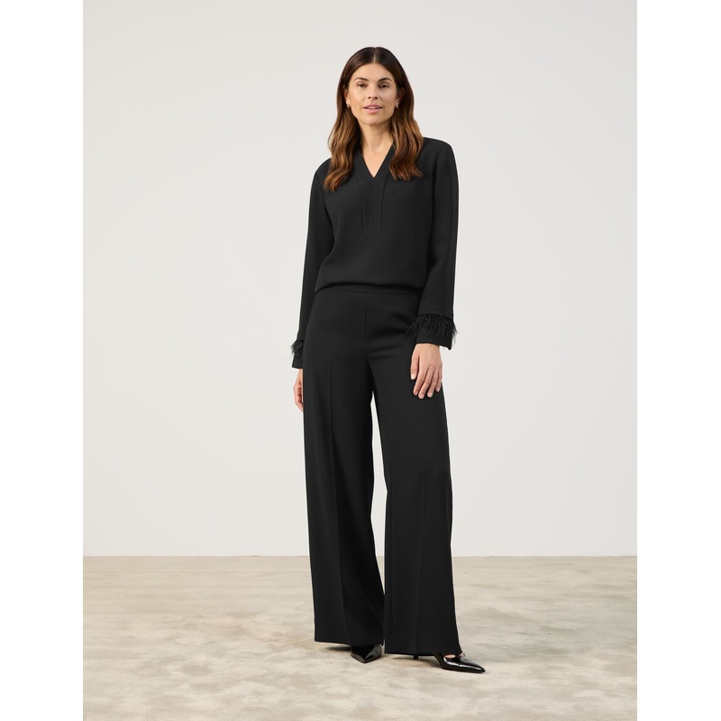 Elegant Hatching Pants with A Wide Leg