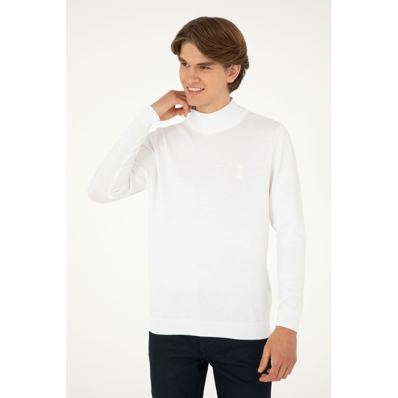 White Turtleneck Pullover
