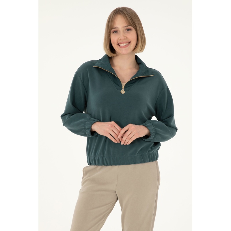 Geen Sweater with Zipper Collar