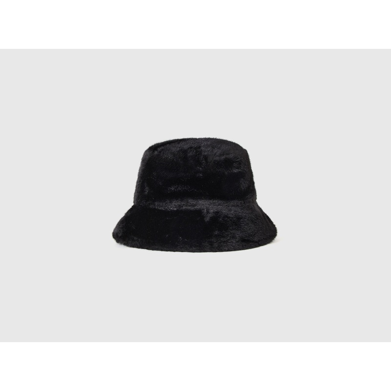 Hat in Faux Fur