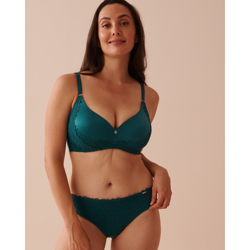 Lightly Lined Wireless Sleek Back Shiny Microfiber in Different Cup Sizes