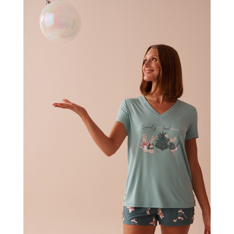 Rabbit Print Super Soft V-neck T-shirt