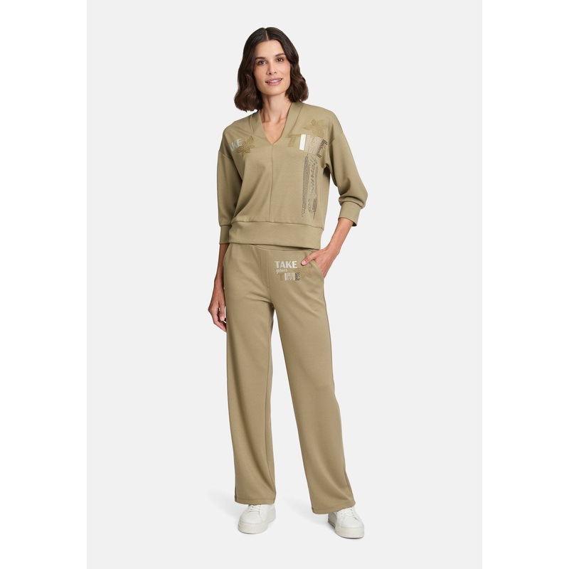 Pull-On Trousers with Side Pockets