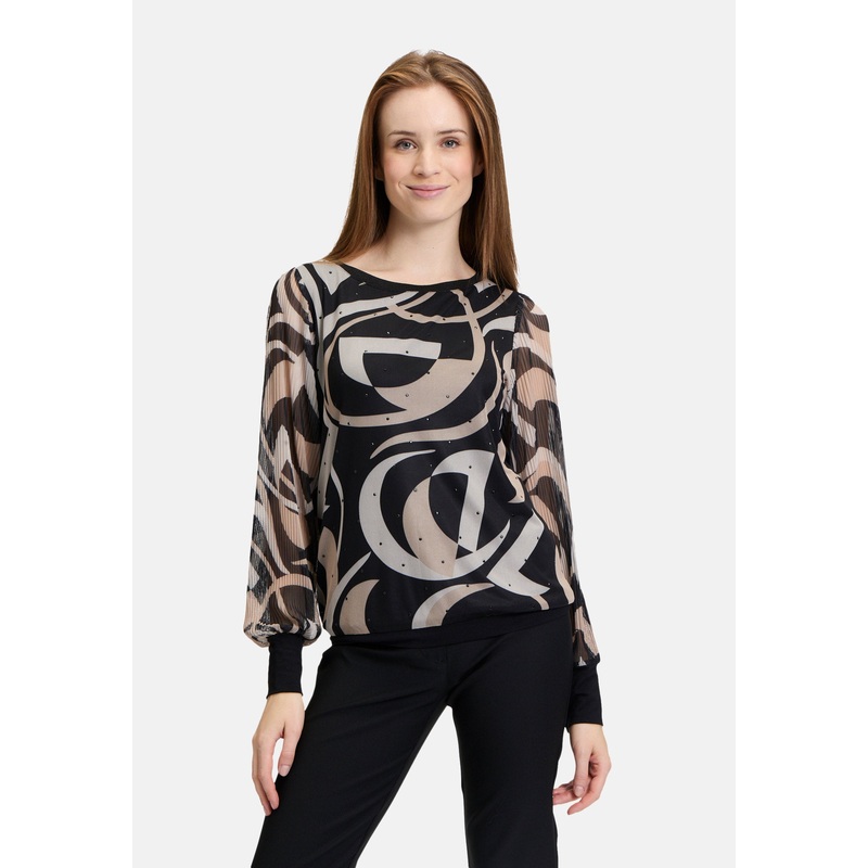 Long Sleeve Shirt with Pleated Blinds