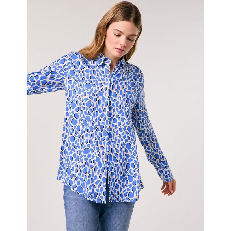 Loose-Fitting Blouse with an All-Over Print