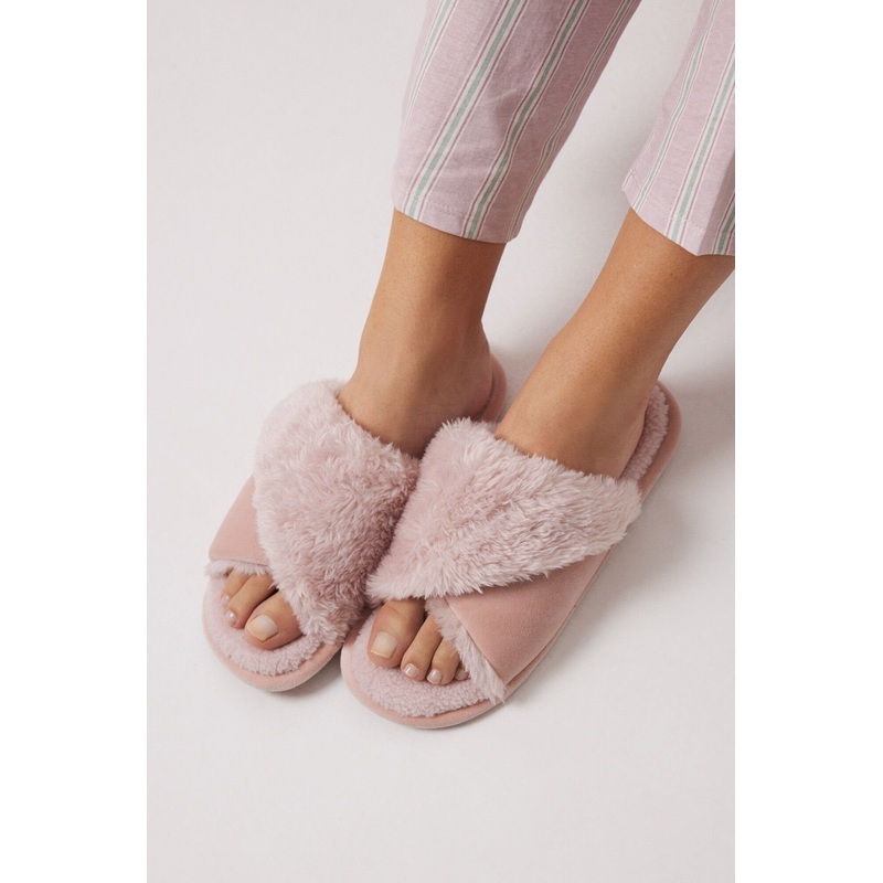 Open House Slippers with Pink Fur