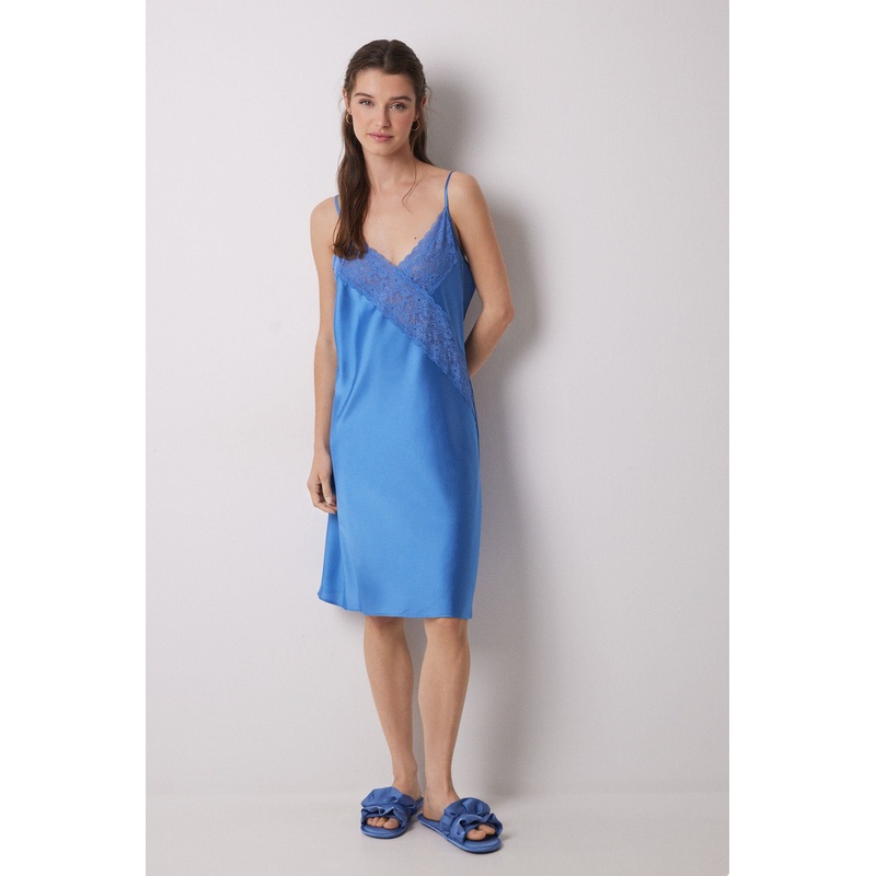 Short Nightgown in Blue Satin and Lace